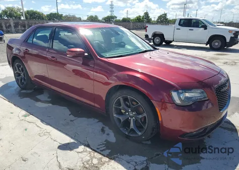 2023 Chrysler 300 S z USA, uszkodzony, nr VIN 2C3CCABG1PH580891